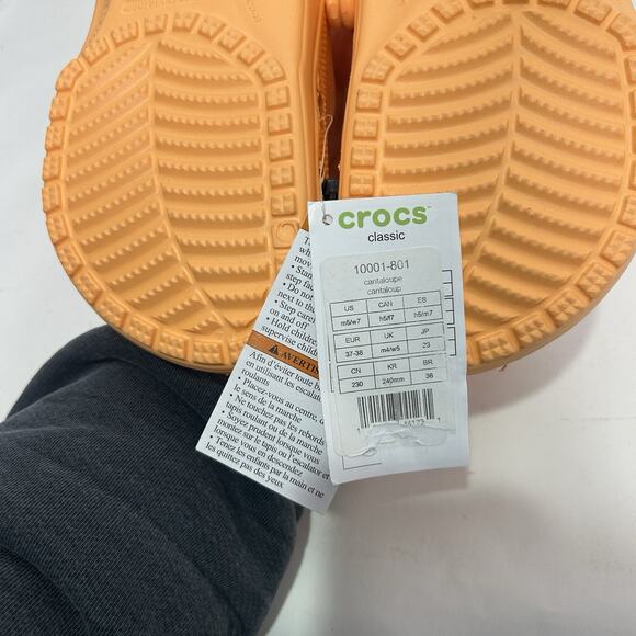 Crocs Classic Clog “Cantaloupe Orange” - Picture 5 of 5